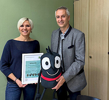 Erster Bürgermeister Norbert Seidl und stellvertrende Schulleitung Christiane Smolinsky Erster Bürgermeister Norbert Seidl und stellvertrende Schulleitung Christiane Smolinsky